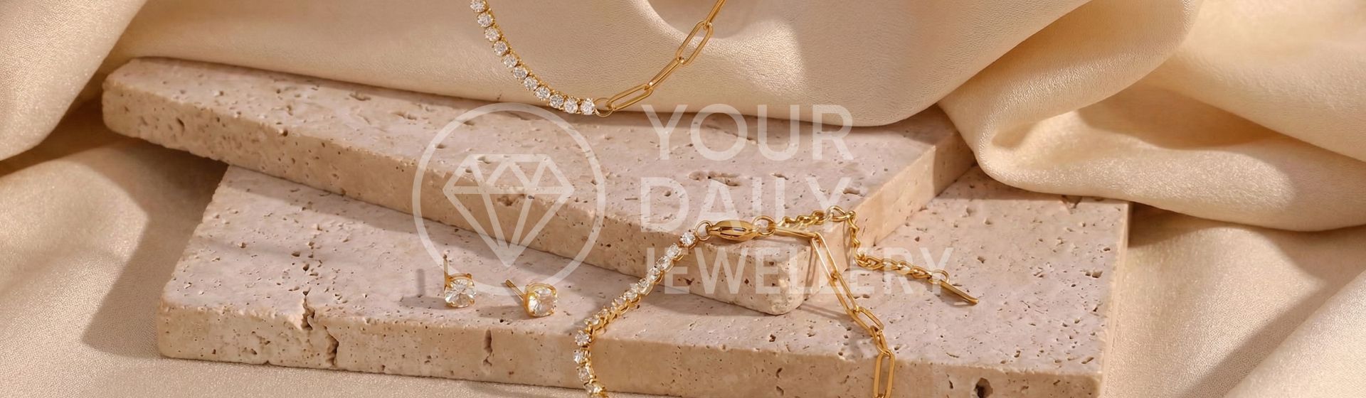 Collection of waterproof gold-plated surgical steel jewelry for everyday wear - YourDailyJewellery.eu