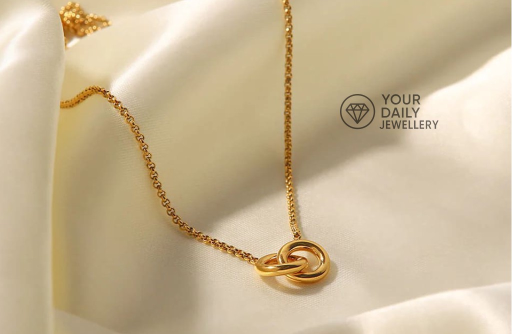 Travel in Style: 5 Recommendations for Waterproof Holiday Jewelry that Will Survive the Sea, Sand, and Summer Party